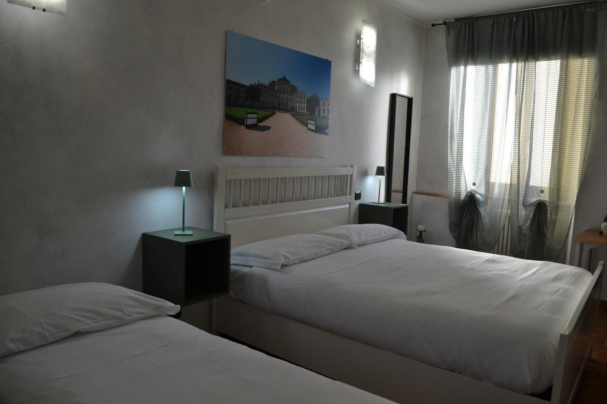 Domus Hotel Caselle Torinese Exterior photo