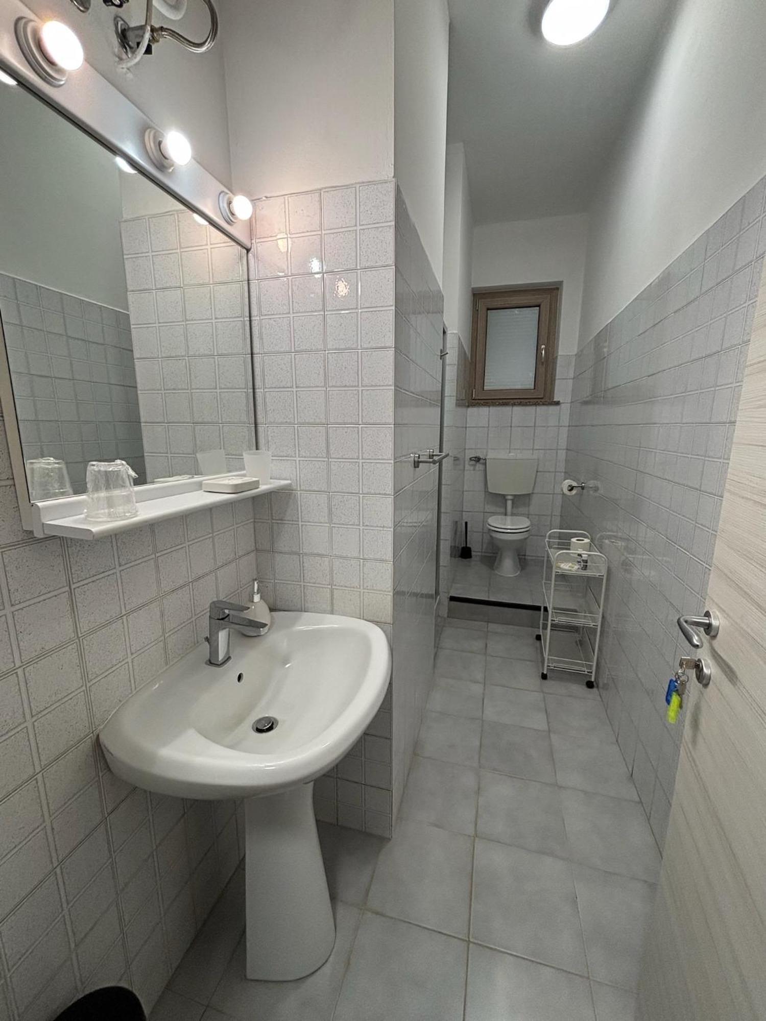 Domus Hotel Caselle Torinese Exterior photo