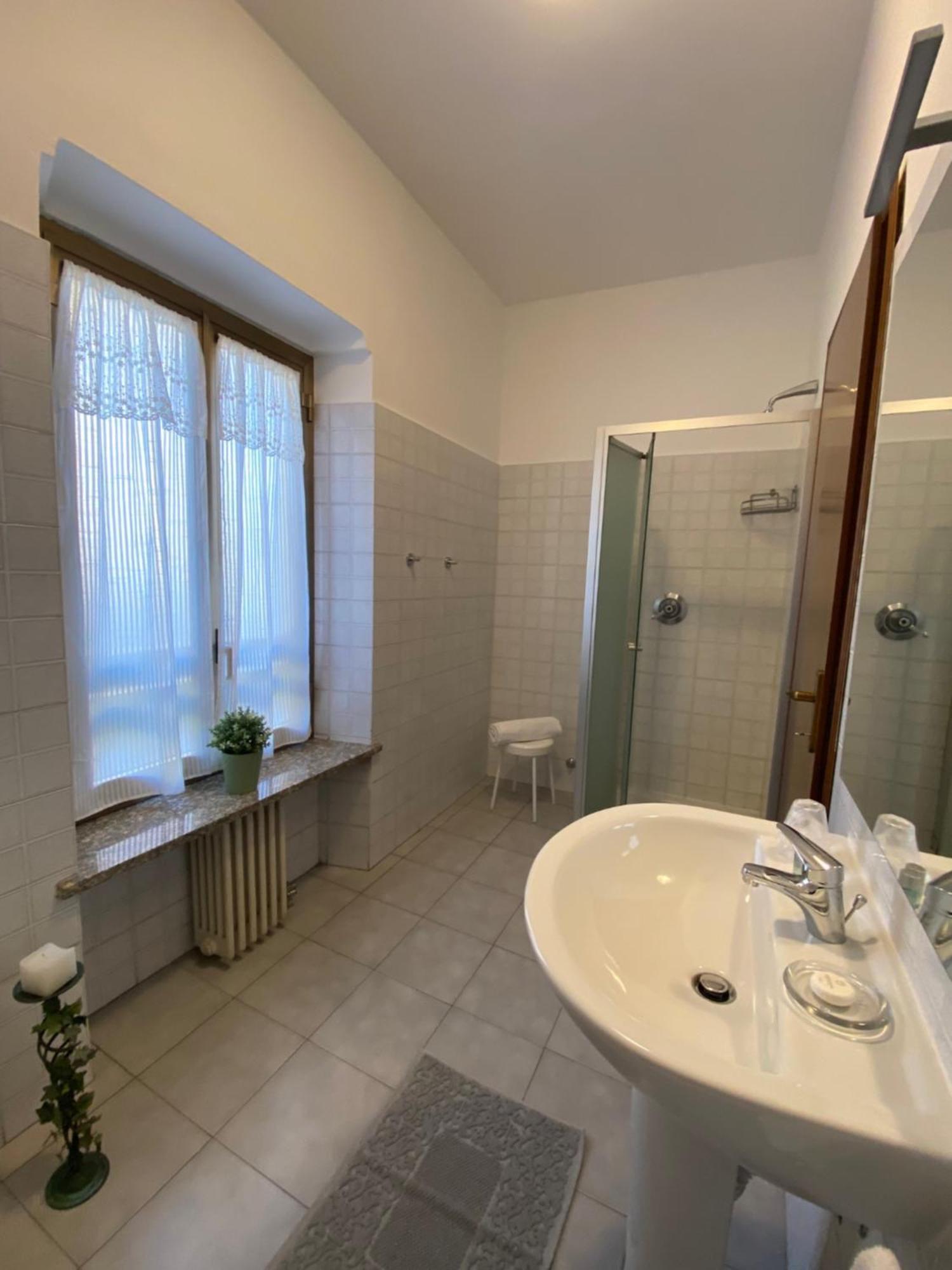 Domus Hotel Caselle Torinese Exterior photo